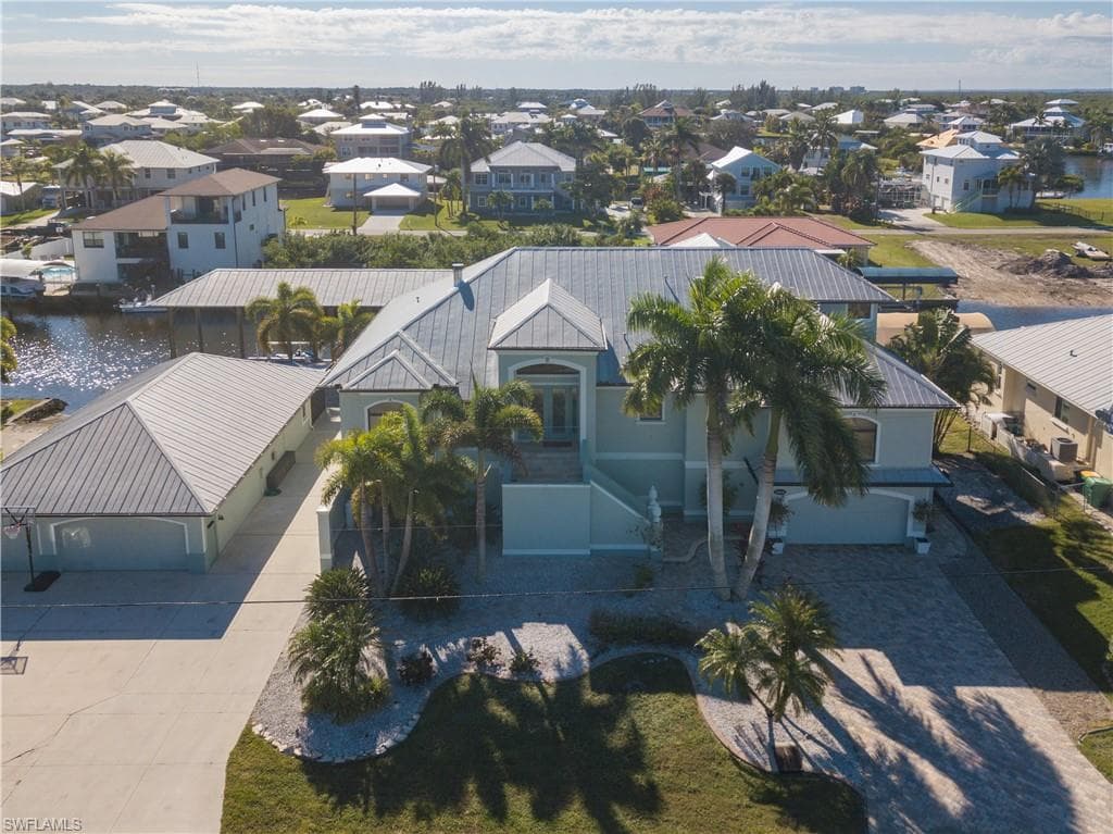 24219 Yacht Club BLVD PUNTA GORDA, FL 33955