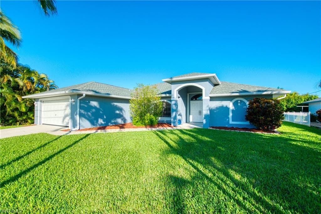 3223 SW 2nd AVE CAPE CORAL, FL 33914