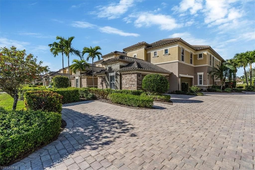 9509 Ironstone TER 102 NAPLES, FL 34120