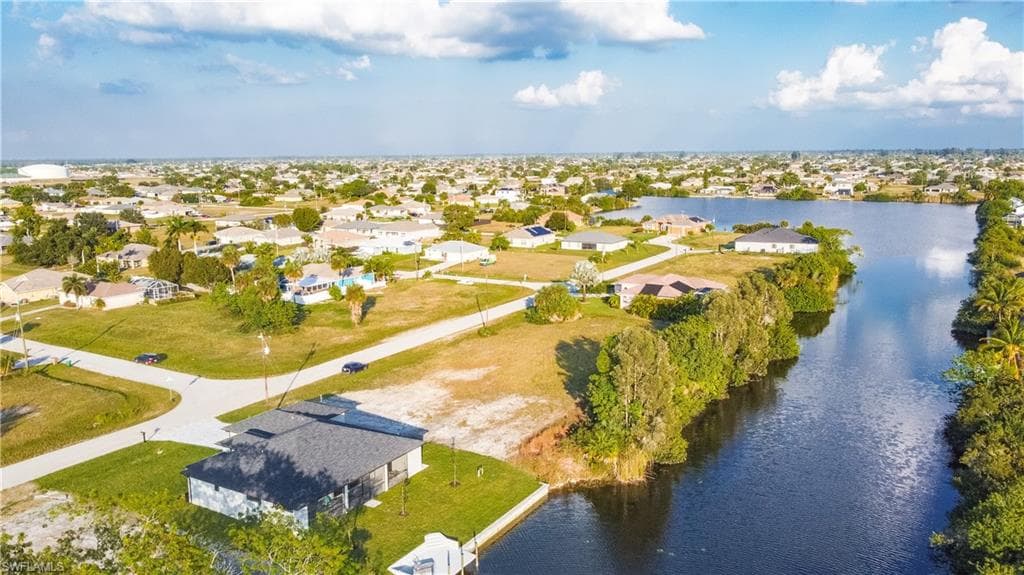 1504 NW 17th TER CAPE CORAL, FL 33993
