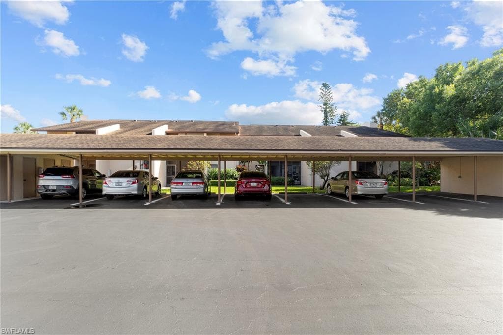 940 Palm View DR 216 NAPLES, FL 34110