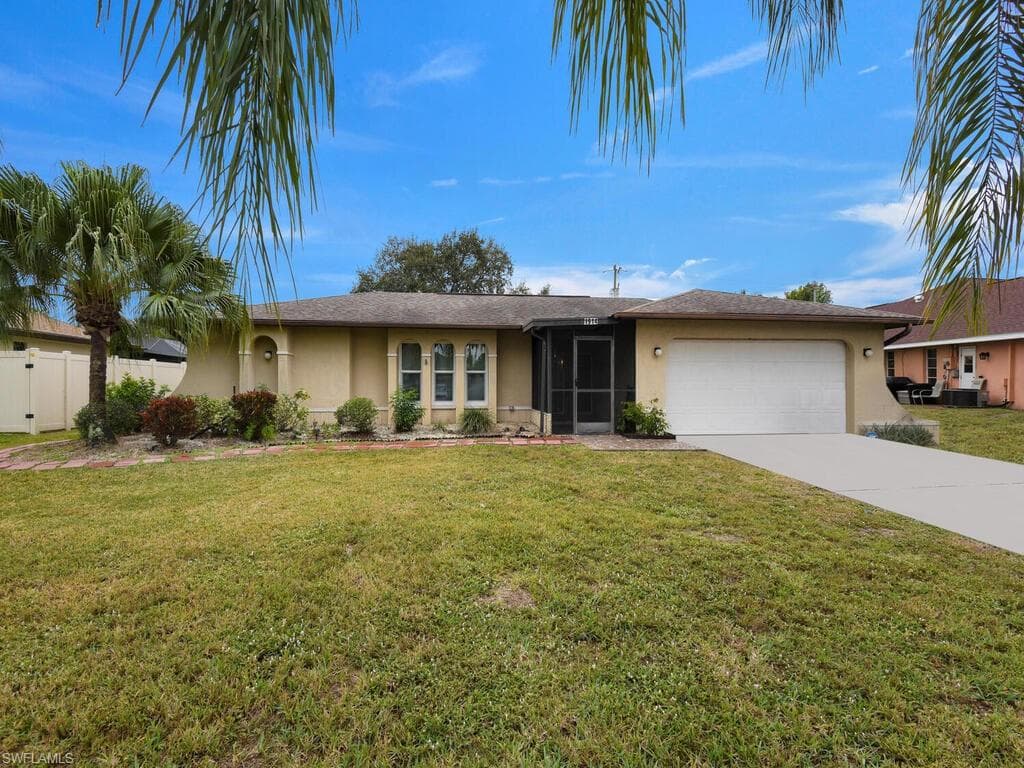 1914 7th ST CAPE CORAL, FL 33990