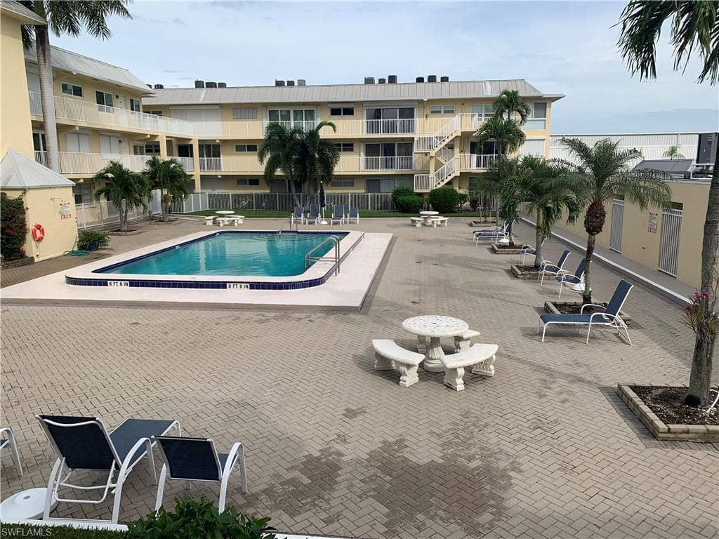 1100 8th AVE S 211B NAPLES, FL 34102