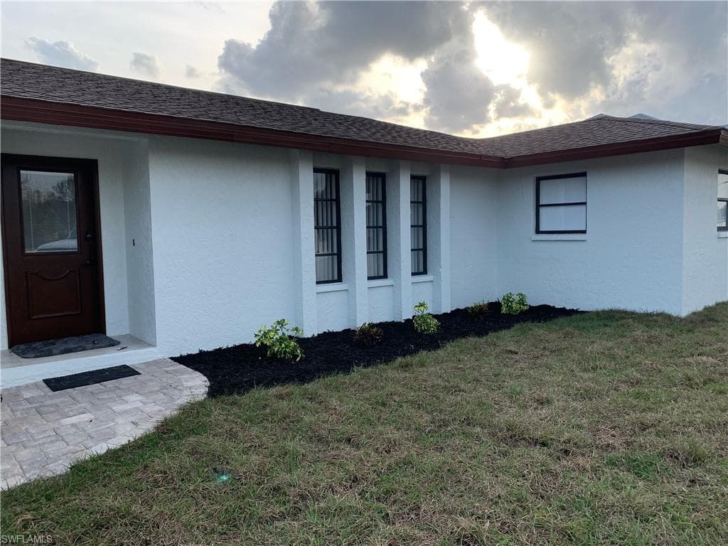 1422 NE 11th ST CAPE CORAL, FL 33909