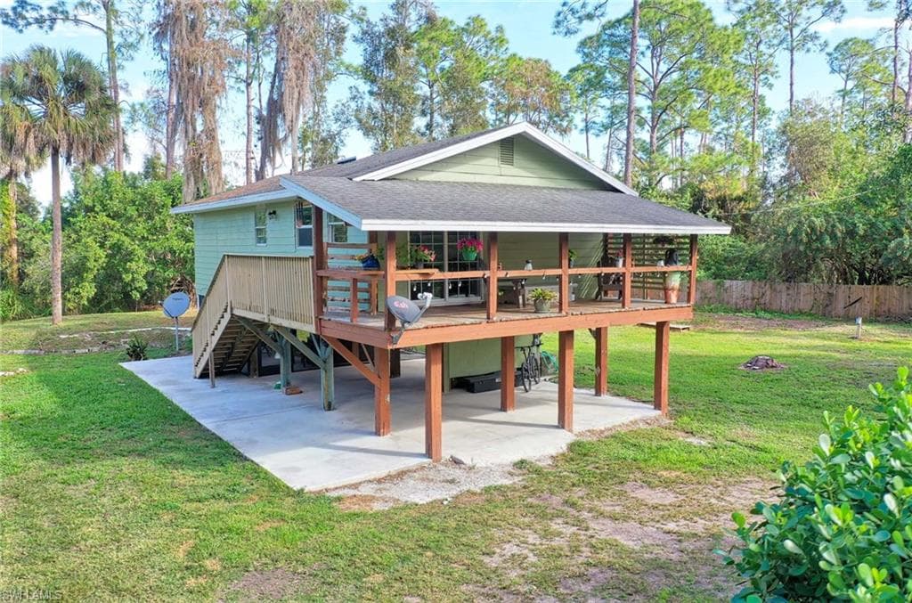 1725 Acremaker RD NAPLES, FL 34120