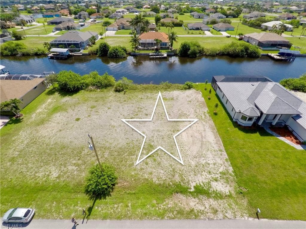 1231 NW 38th AVE CAPE CORAL, FL 33993