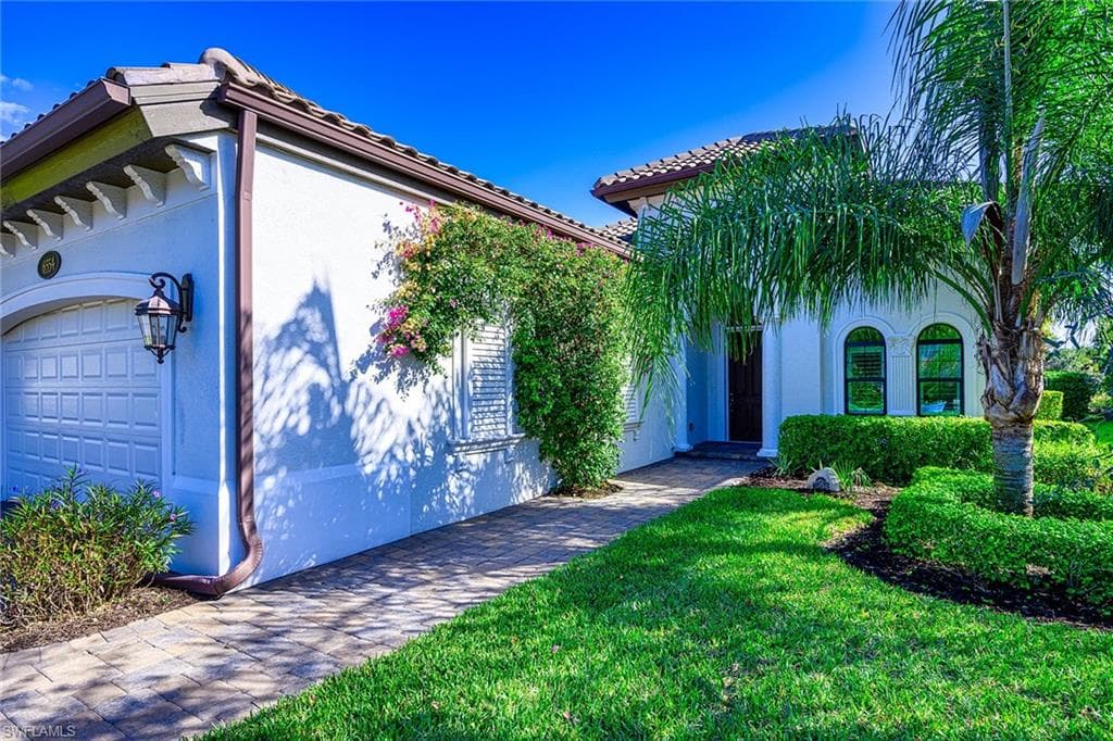 6554 Amarone LN NAPLES, FL 34113