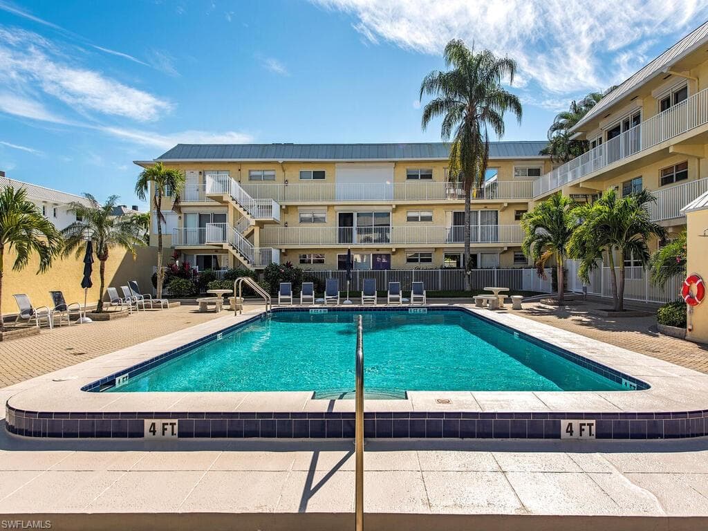 1100 8th AVE S 312B NAPLES, FL 34102