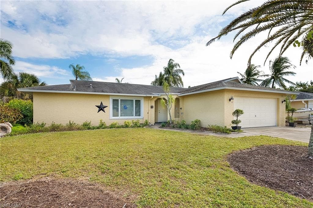 955 Adelphi CT FORT MYERS, FL 33919