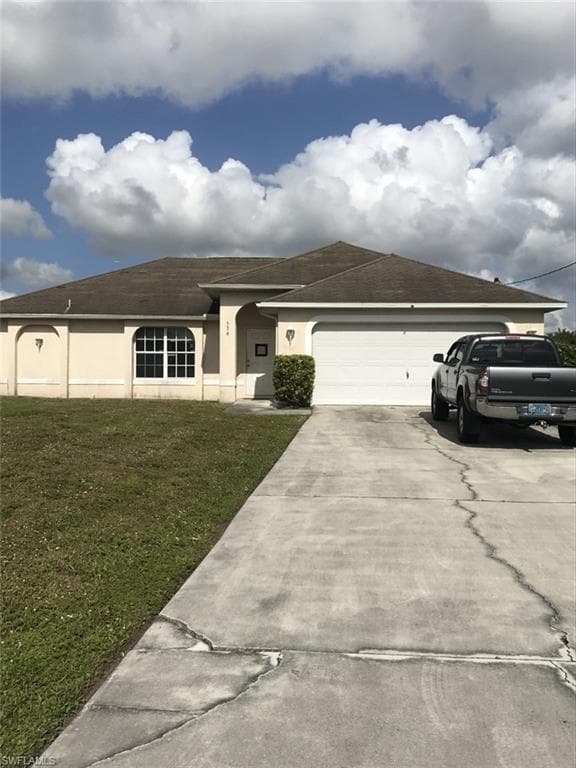 536 Pachman CIR LEHIGH ACRES, FL 33974