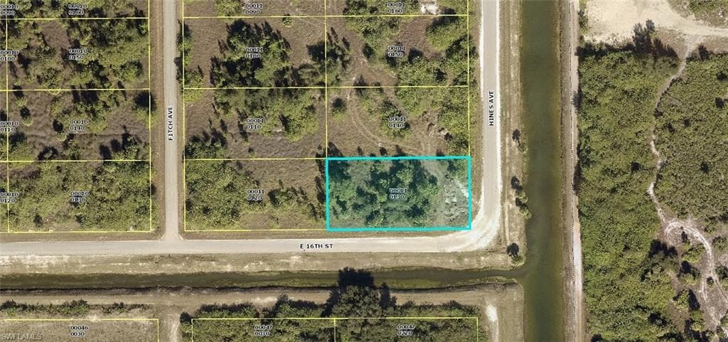 1601 Hines AVE LEHIGH ACRES, FL 33972