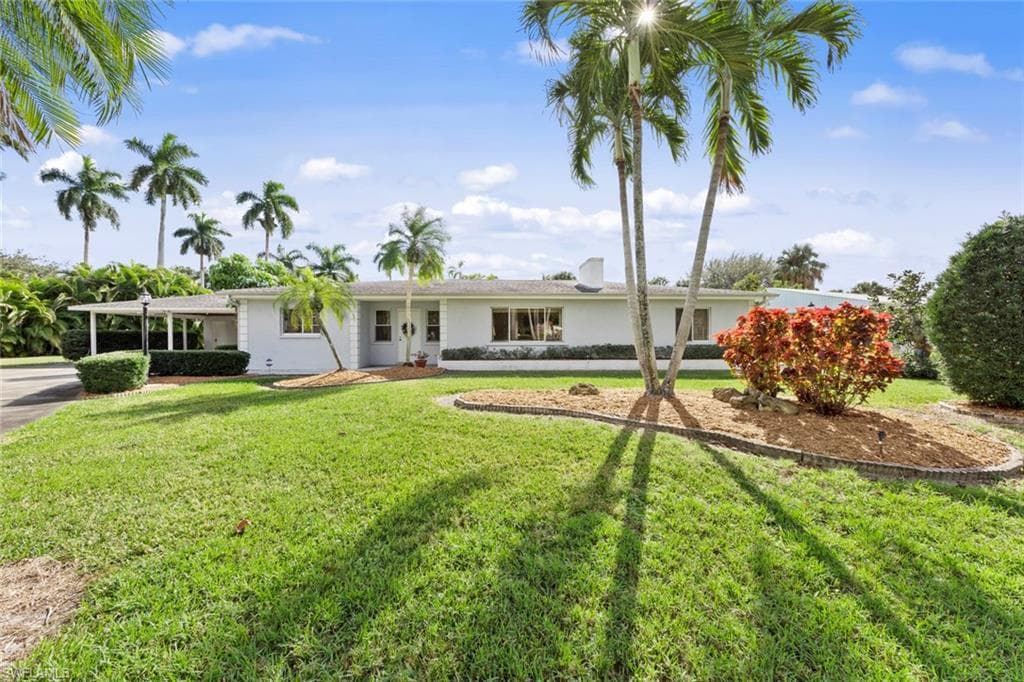 1324 Donna DR FORT MYERS, FL 33919