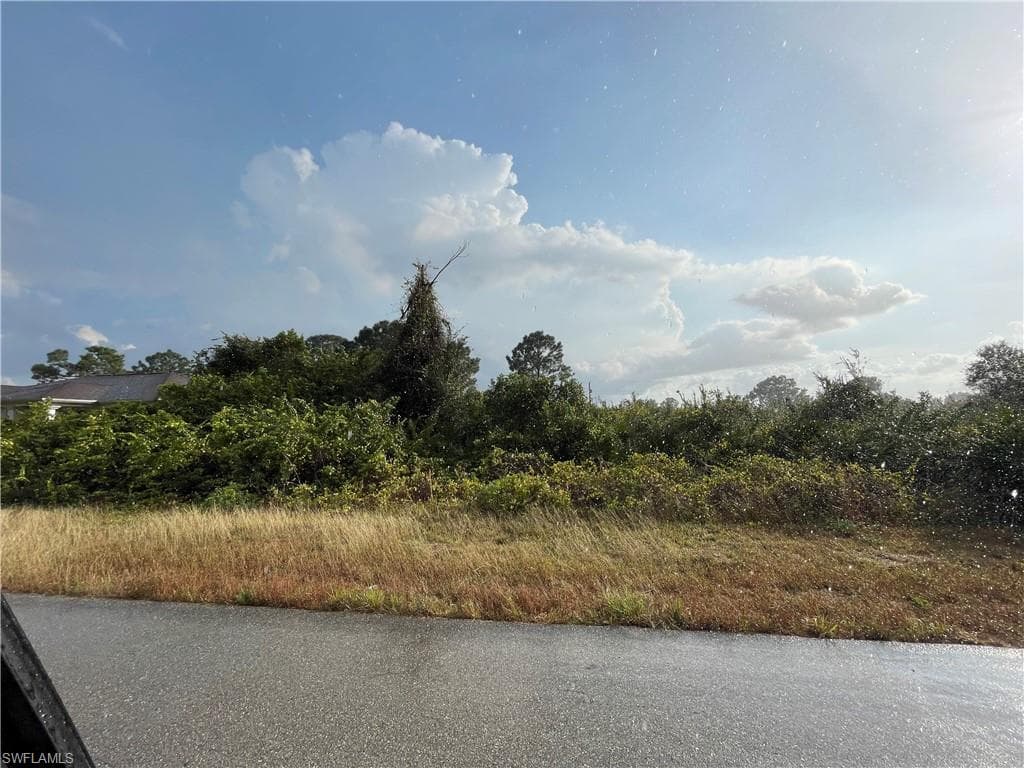 2611 27th ST SW LEHIGH ACRES, FL 33976