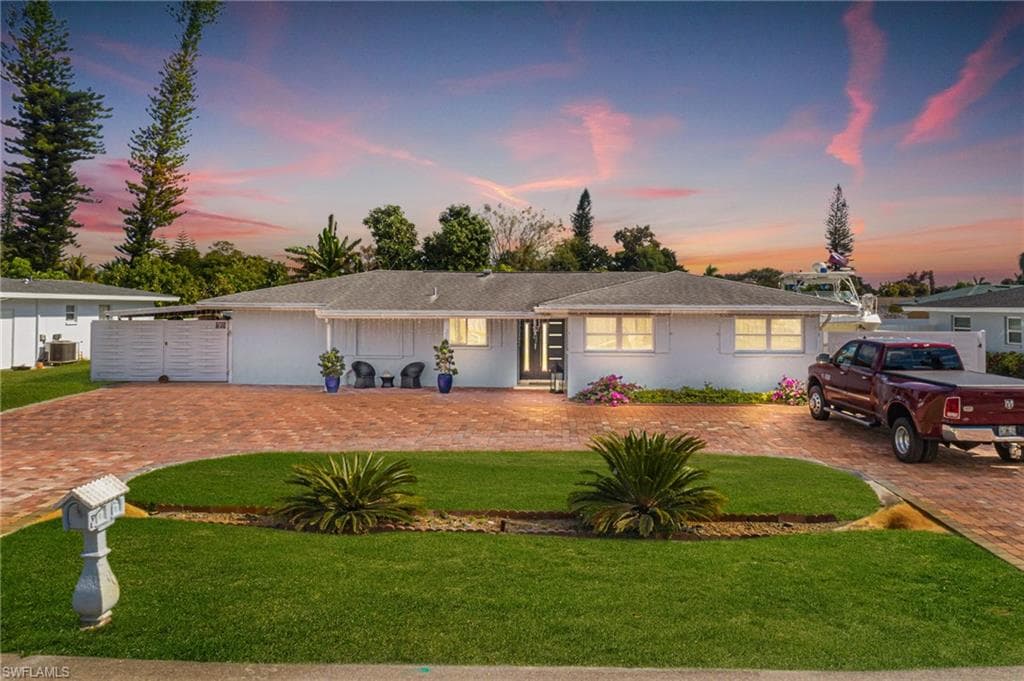 2100 44th TER SW NAPLES, FL 34116
