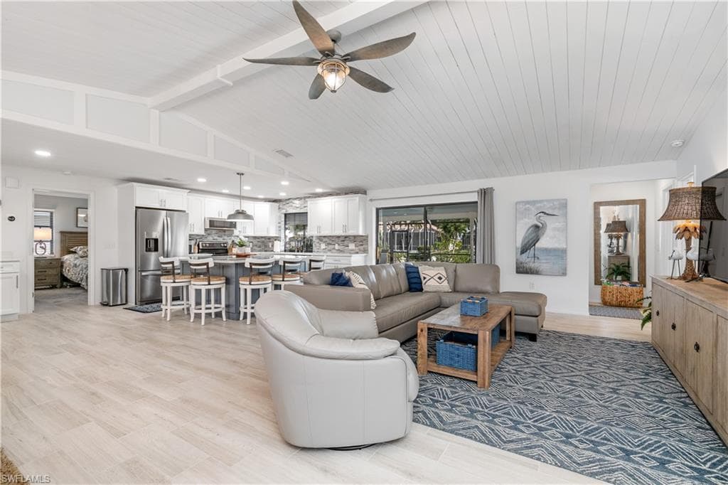 3707 SE 17th AVE CAPE CORAL, FL 33904