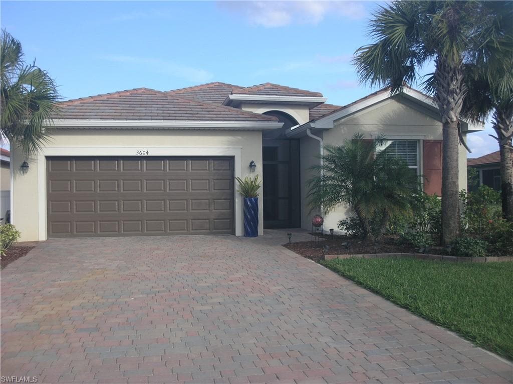 3604 E Hampton CIR ALVA, FL 33920