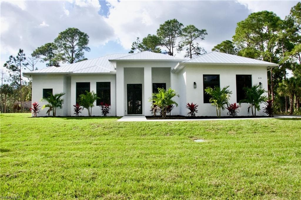 515 9th ST SW NAPLES, FL 34117