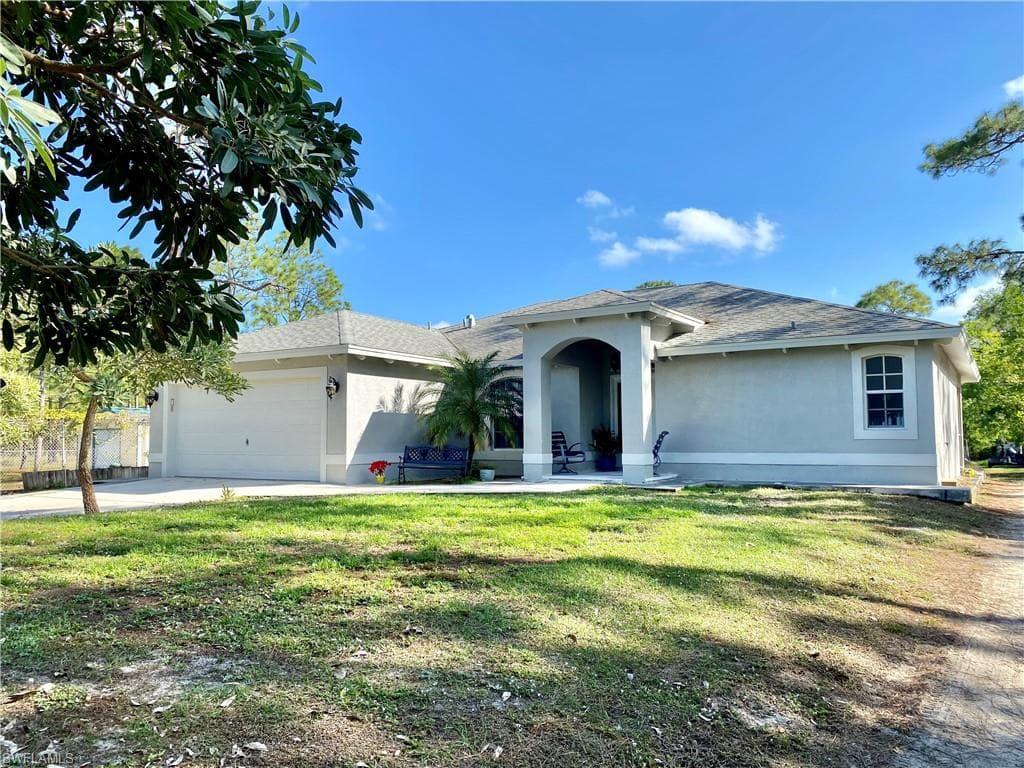 4940 40th ST NE NAPLES, FL 34120