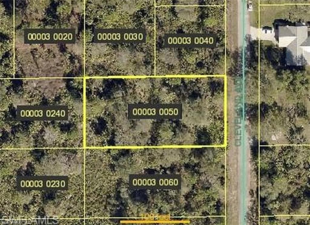 419 Cleveland AVE LEHIGH ACRES, FL 33936