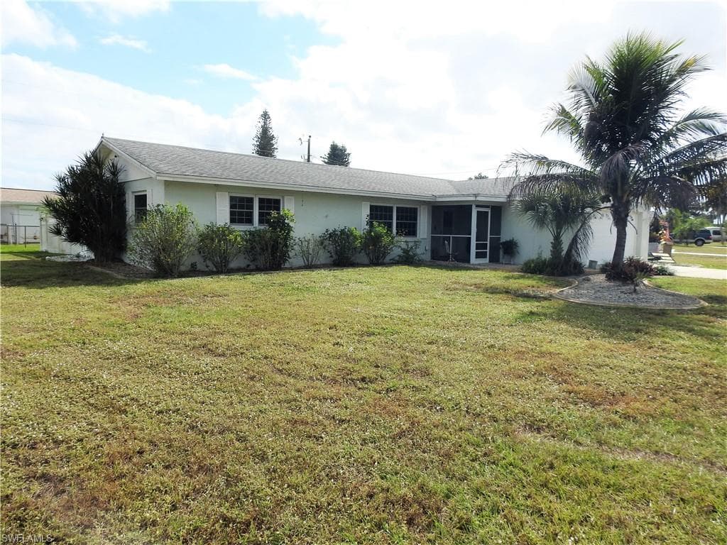 101 Maple AVE S LEHIGH ACRES, FL 33936