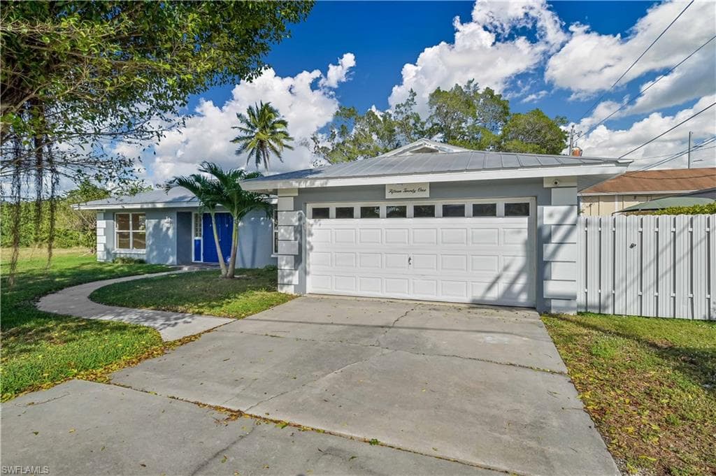 1521 SE 1st TER CAPE CORAL, FL 33990