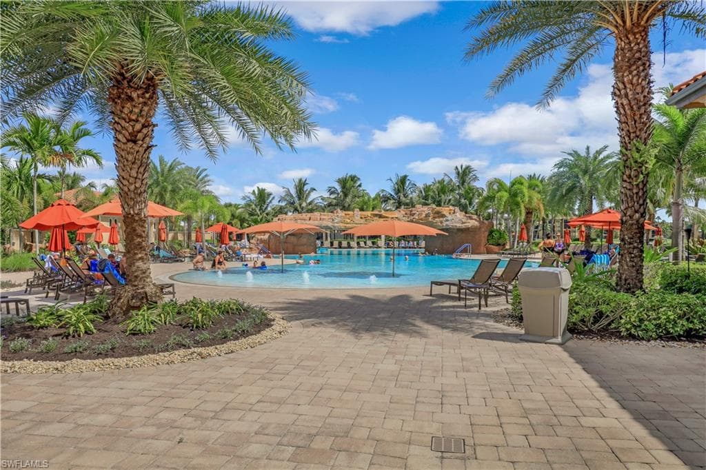 17301 Cherrywood CT 8401 BONITA SPRINGS, FL 34135