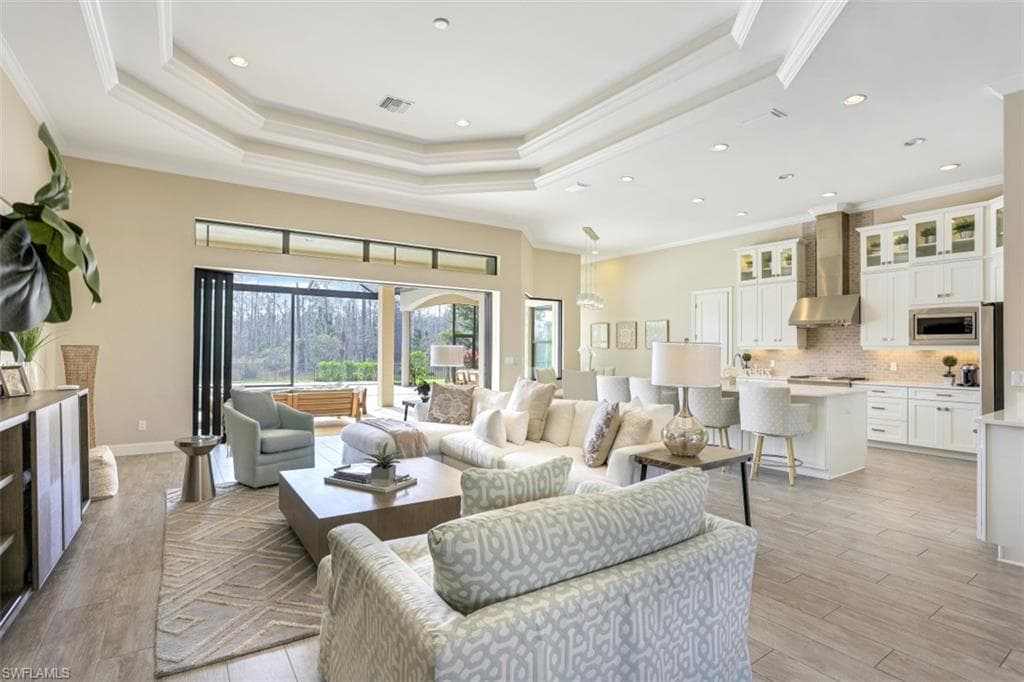 9086 Sorreno CT NAPLES, FL 34119