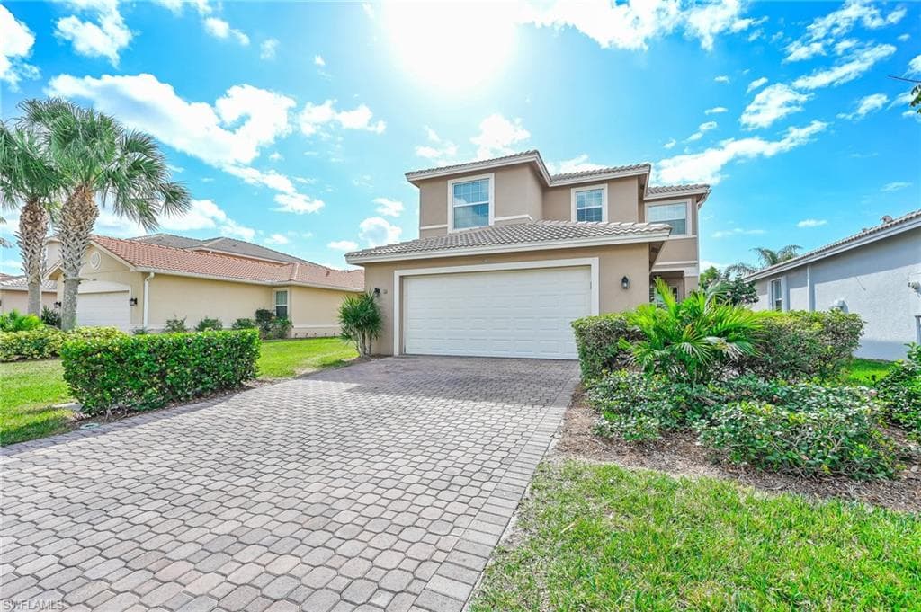 10466 Spruce Pine CT FORT MYERS, FL 33913