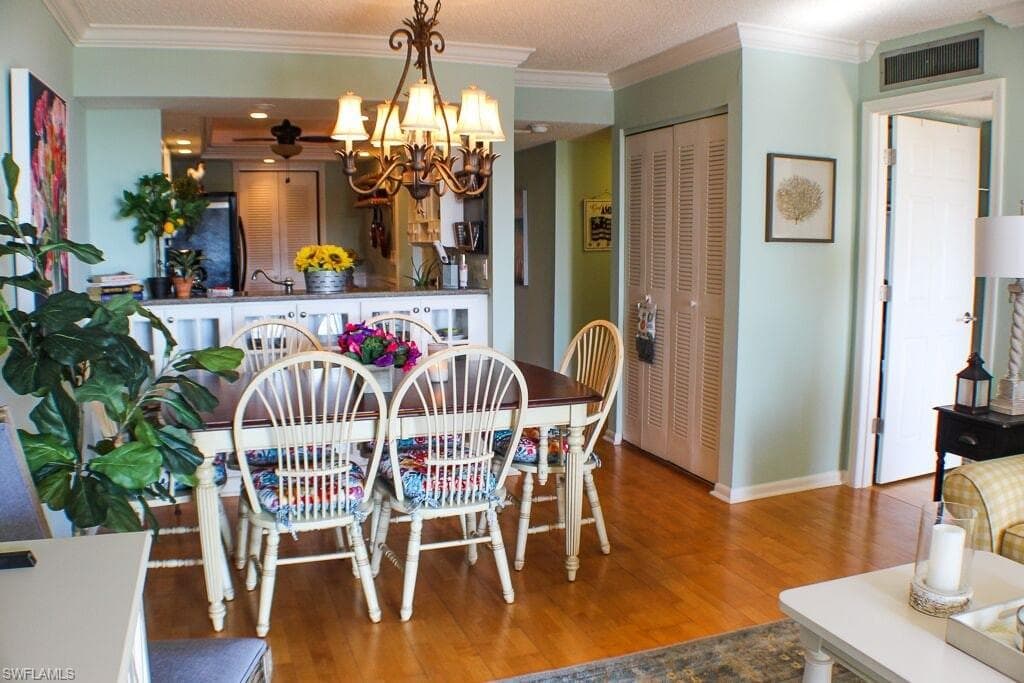 651 Seaview CT B-509 MARCO ISLAND, FL 34145