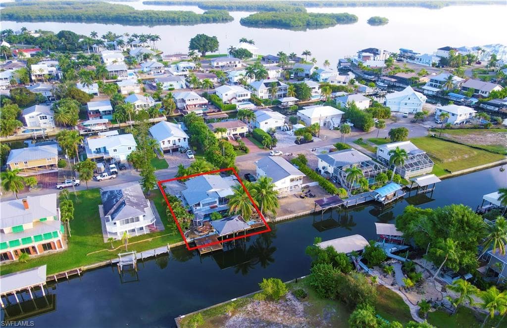 6 Pepita ST FORT MYERS BEACH, FL 33931