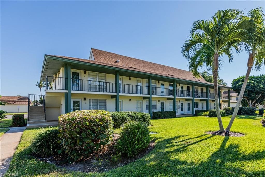 235 Seaview CT B3 MARCO ISLAND, FL 34145