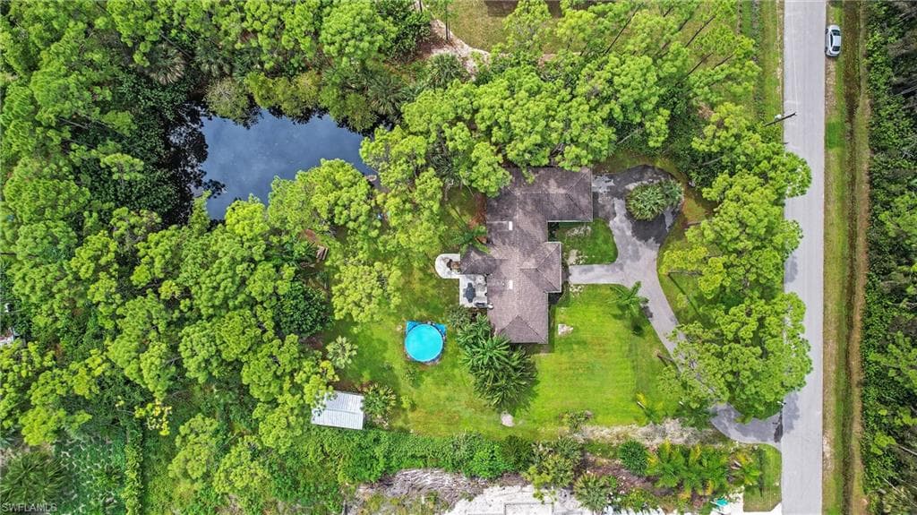 24345 Melaine LN BONITA SPRINGS, FL 34135