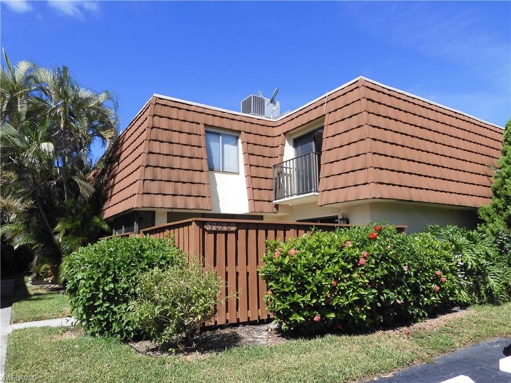 5242 Cedarbend DR 2 FORT MYERS, FL 33919