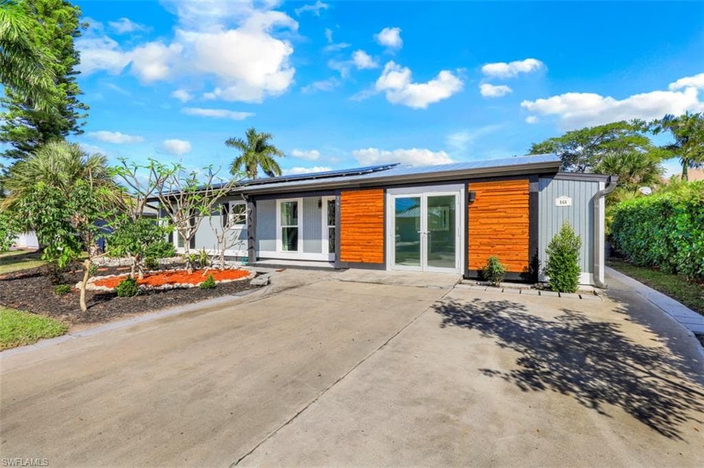 161 Tahiti RD MARCO ISLAND, FL 34145