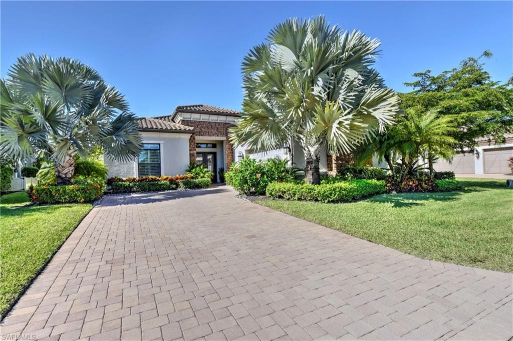 3189 Olympia LN NAPLES, FL 34114