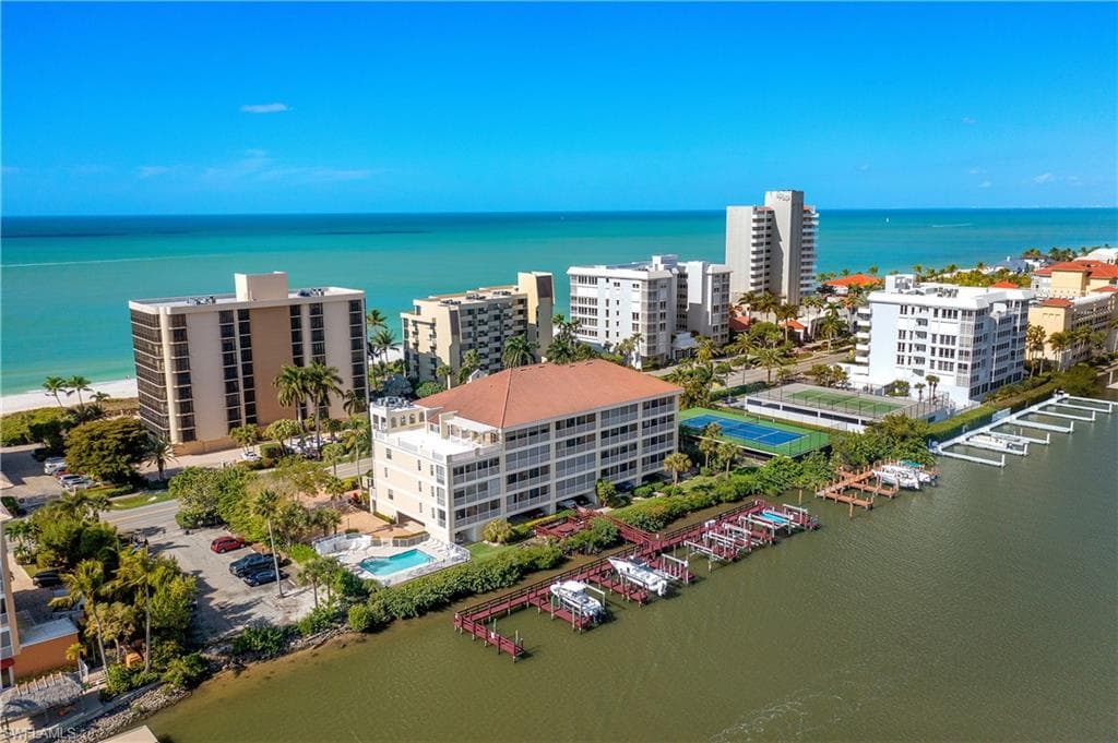 9700 Gulf Shore DR 202 NAPLES, FL 34108