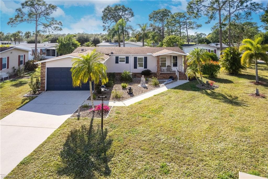 10083 Broken Woods CT W NORTH FORT MYERS, FL 33903