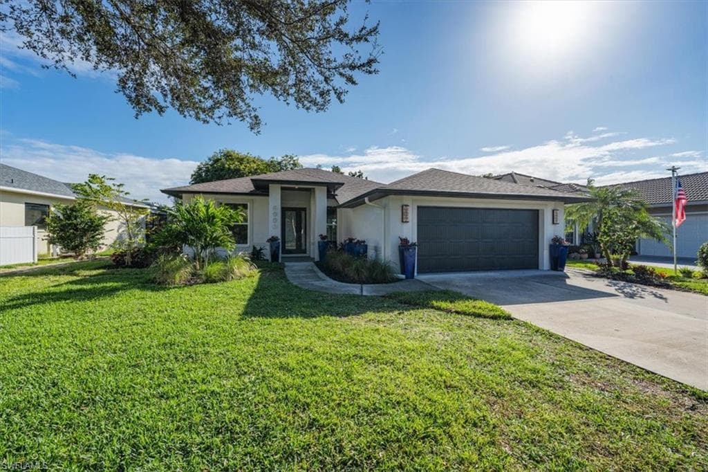 6900 Lone Oak BLVD NAPLES, FL 34109