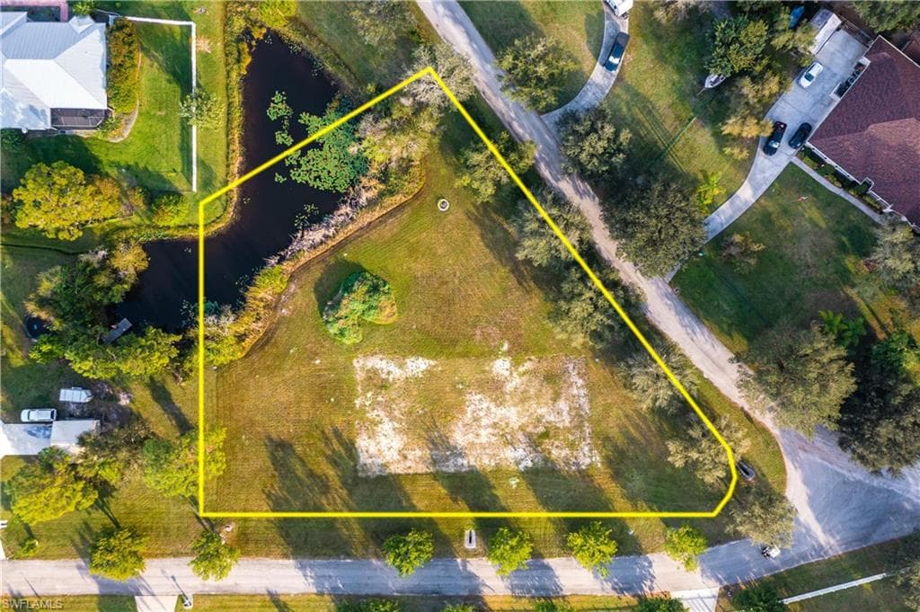 18800 Creek Bridge CT ALVA, FL 33920