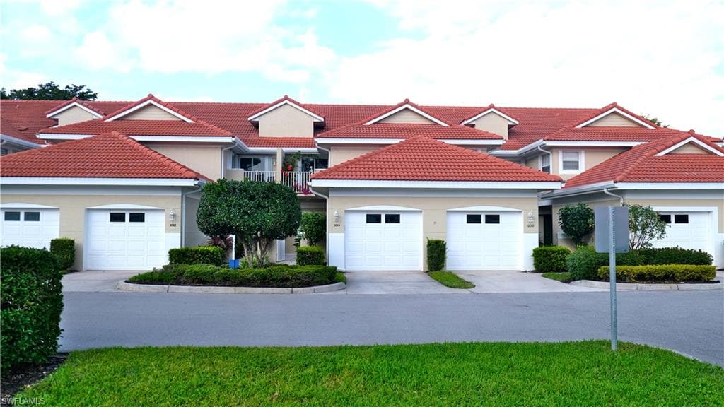5125 Cobble Creek CT E-103 NAPLES, FL 34110
