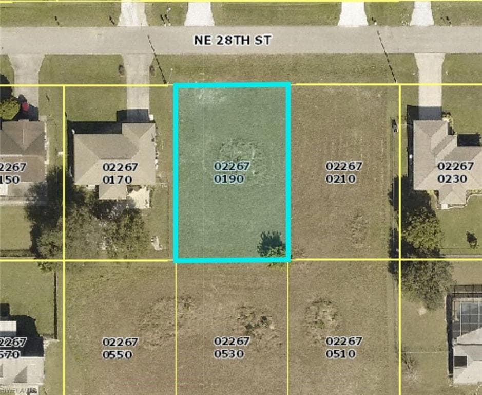 2124 NE 28th ST CAPE CORAL, FL 33909