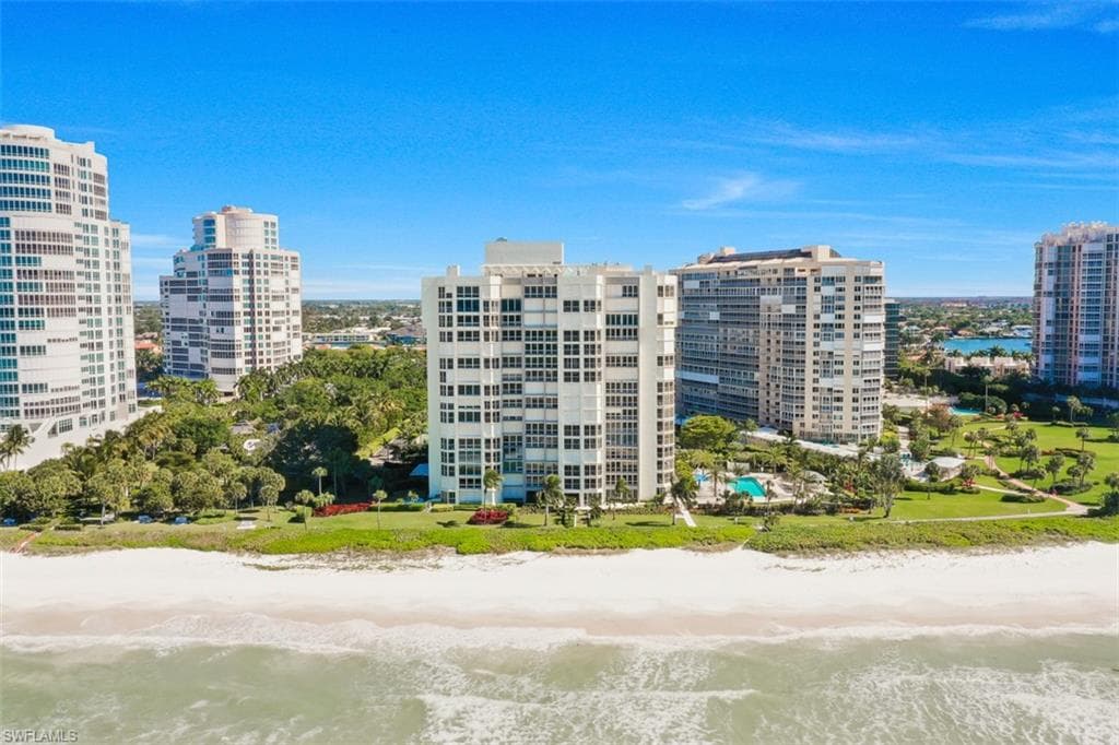 4051 Gulf Shore BLVD N 1105 NAPLES, FL 34103