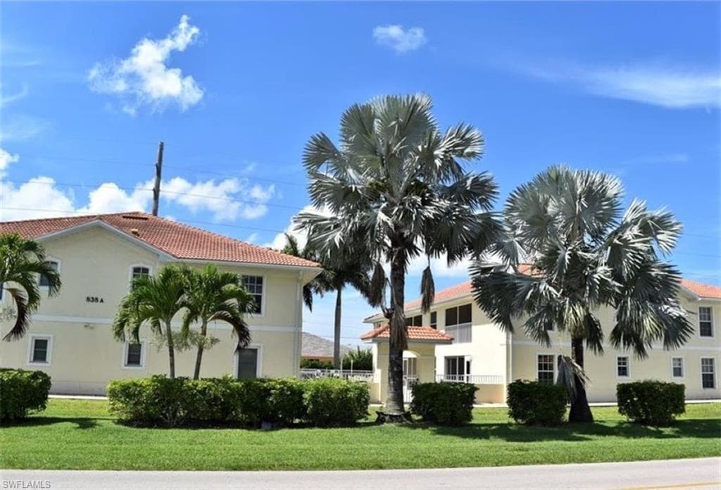 838 SW 47th TER A203 CAPE CORAL, FL 33914