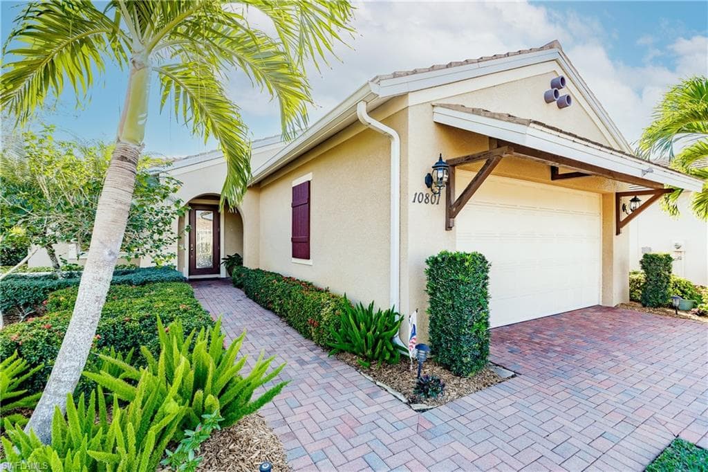 10801 Tiberio DR FORT MYERS, FL 33913
