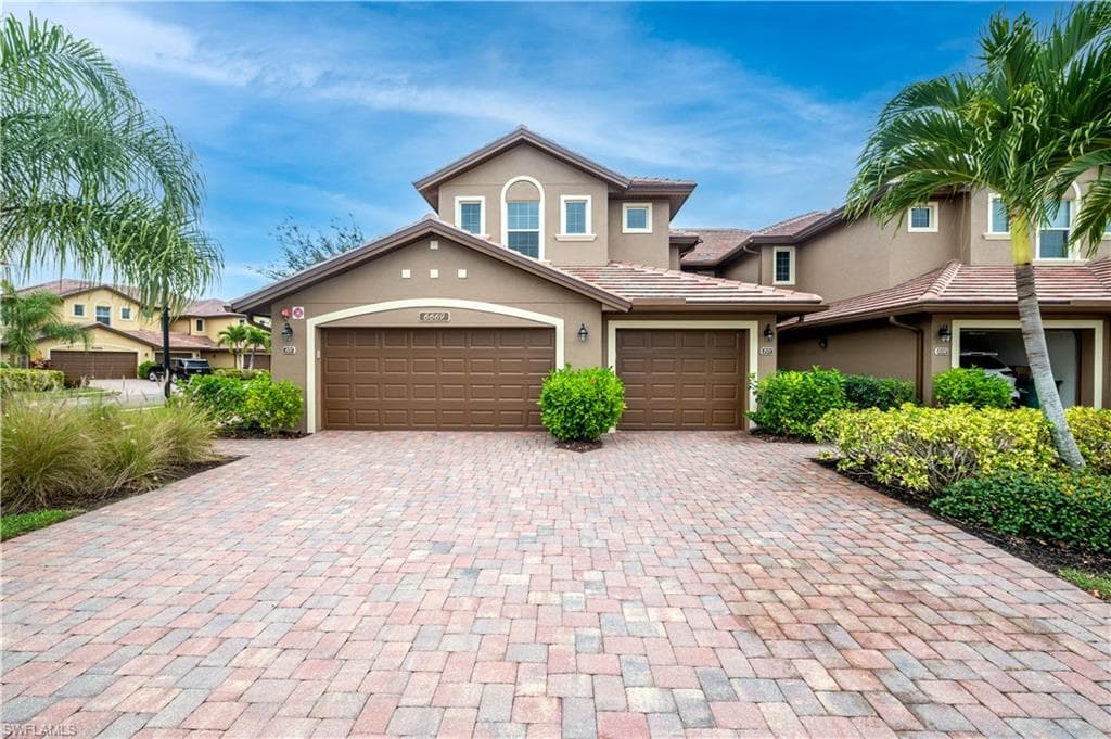 6669 Alden Woods CIR 7-201 NAPLES, FL 34113