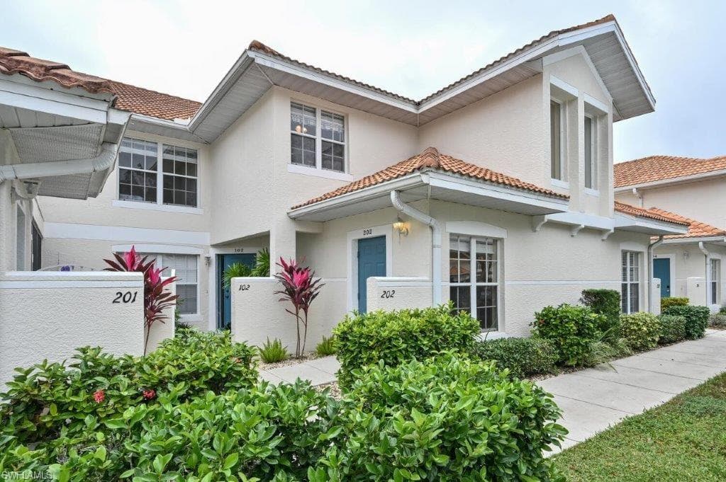 5035 Cedar Springs DR 202 NAPLES, FL 34110