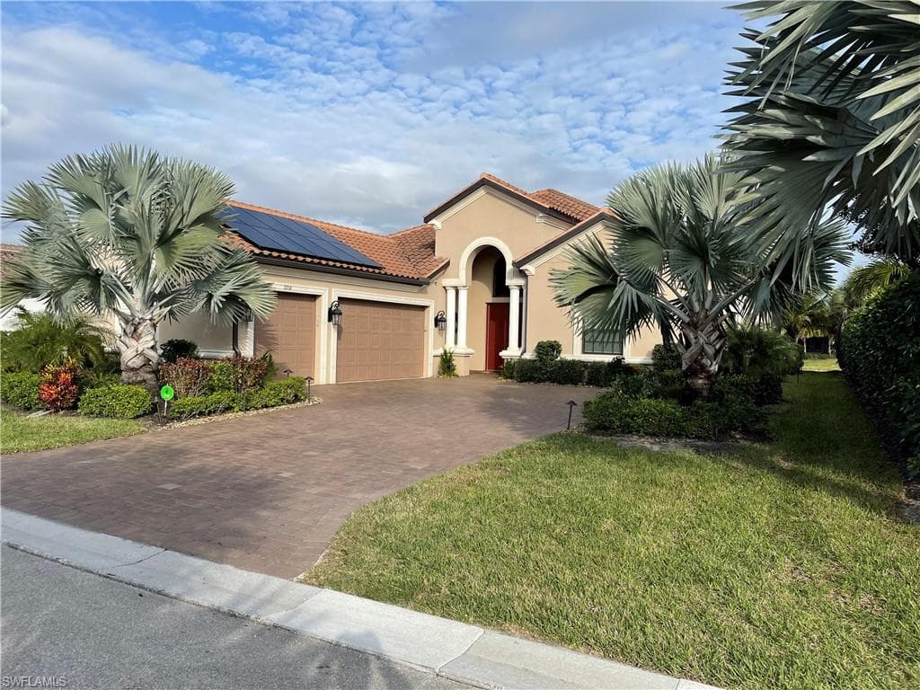 3256 Miyagi LN NAPLES, FL 34114