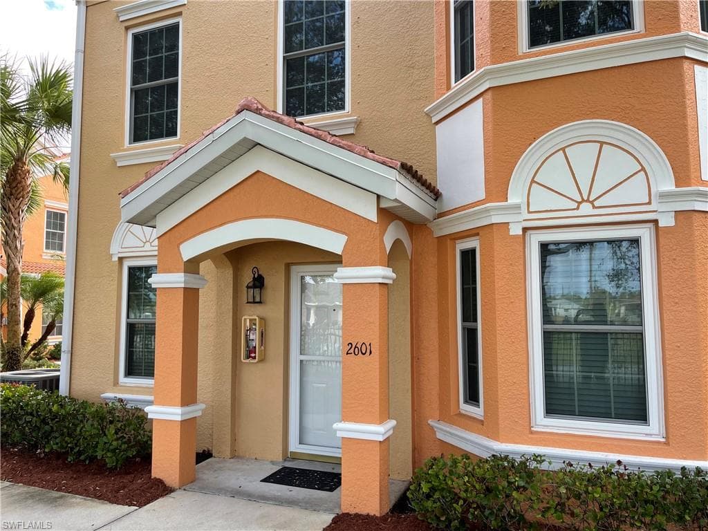 1794 Concordia Lake CIR 2601 CAPE CORAL, FL 33909
