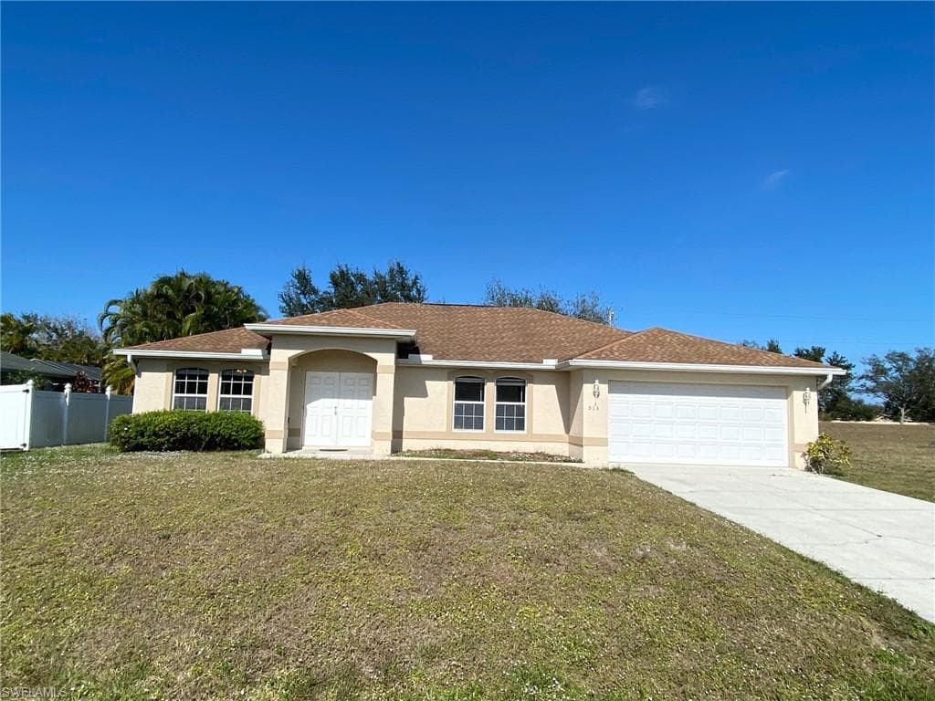 513 SW 25th TER CAPE CORAL, FL 33914