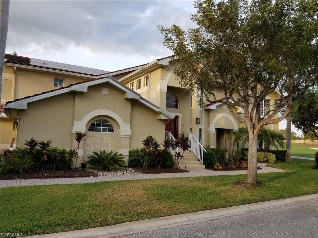 7000 Pinnacle LN 1404 NAPLES, FL 34110